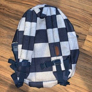 Herschel supply co mid-size backpack
